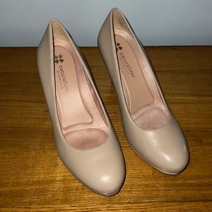 Naturalizer - Women’s heels (size 7)